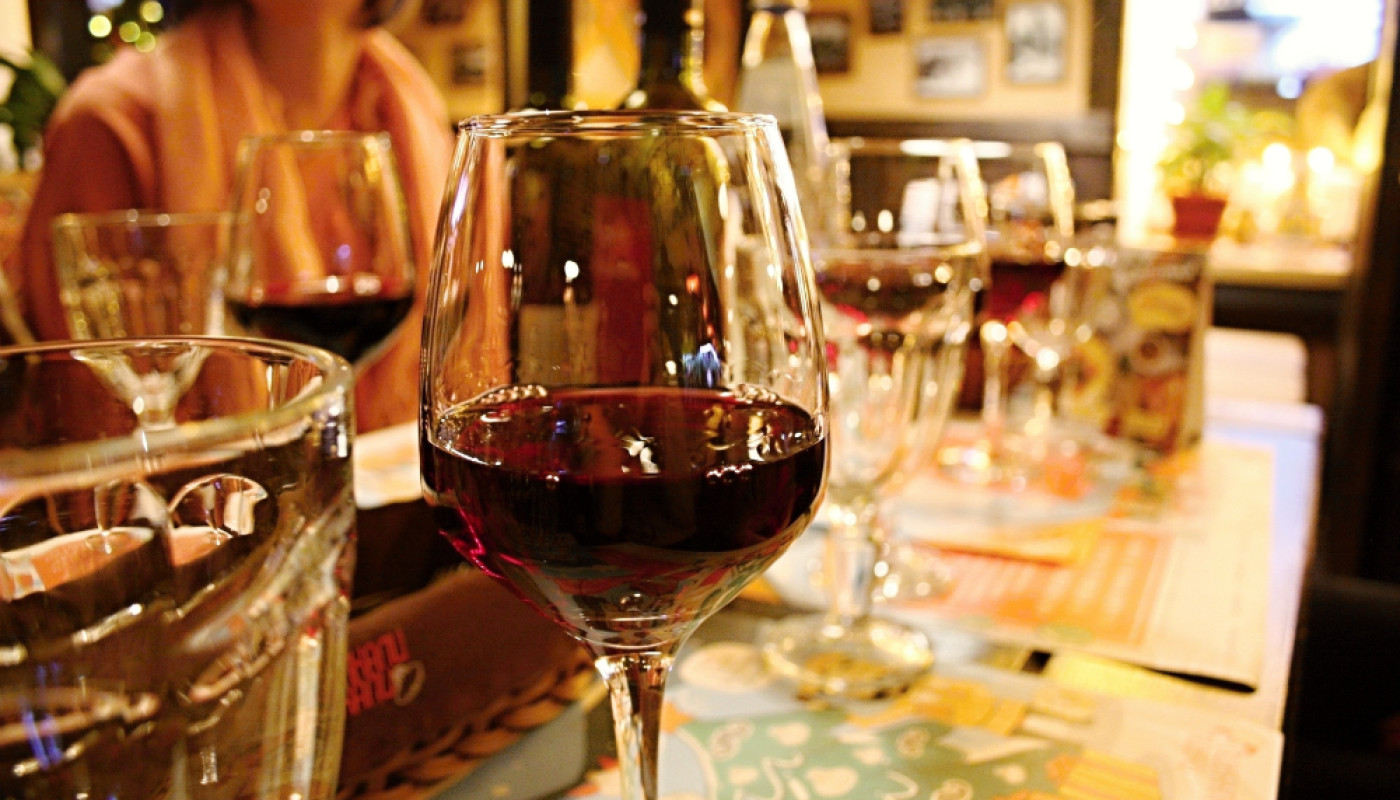 Bar à vins : près d'Agen, celui du Château Labastide Orliac a rouvert ses portes !