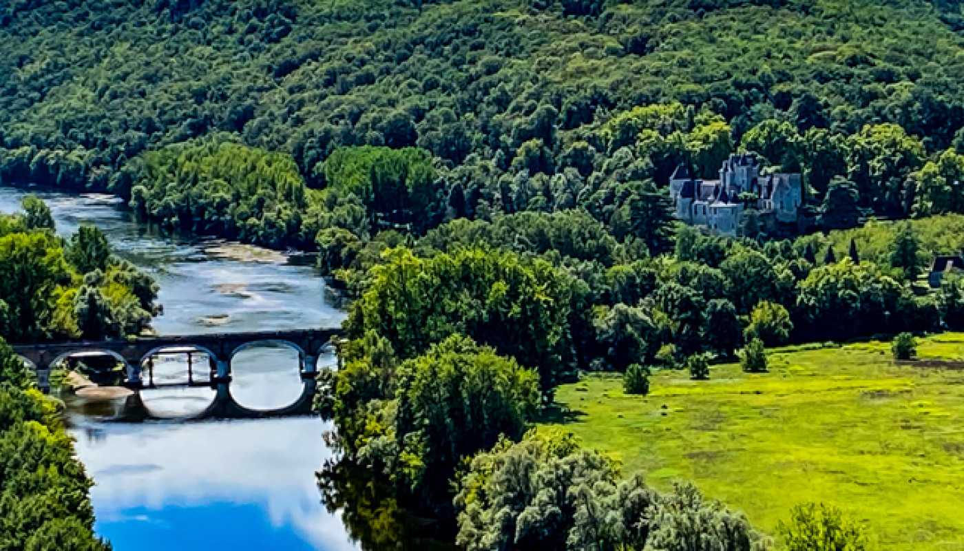 Découvrez la Vallée de la Dordogne depuis l’hôtel du Lac de Neuvic !